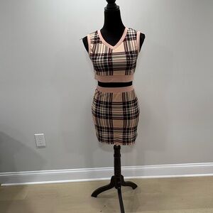SHEIN Plaid V-Neck Skirt Set in Black and Tan